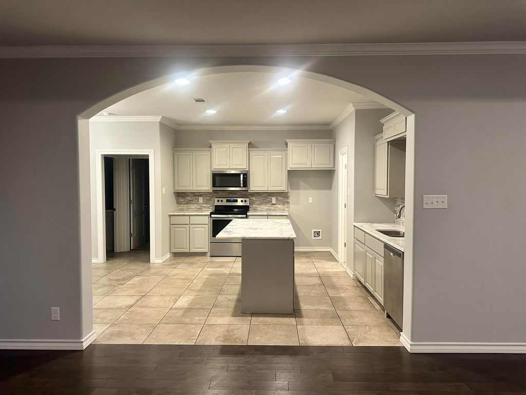 Image 2 of property listing at 4149 Kensington Creek, San Angelo, TX 76904