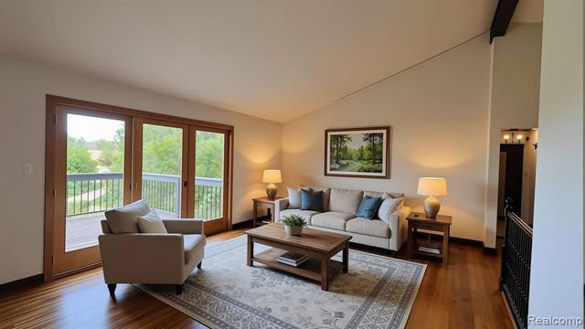 10026 Stinchfield Woods Road, Pinckney, MI 48169