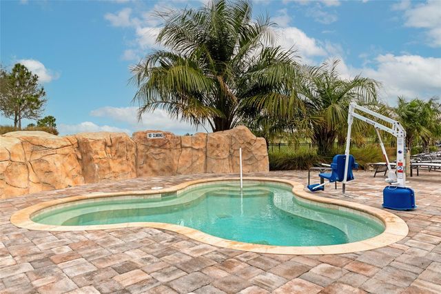 17810 GAWTHROP DRIVE 305, Bradenton, FL 34211