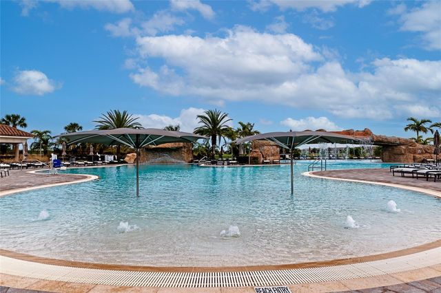 17810 GAWTHROP DRIVE 305, Bradenton, FL 34211