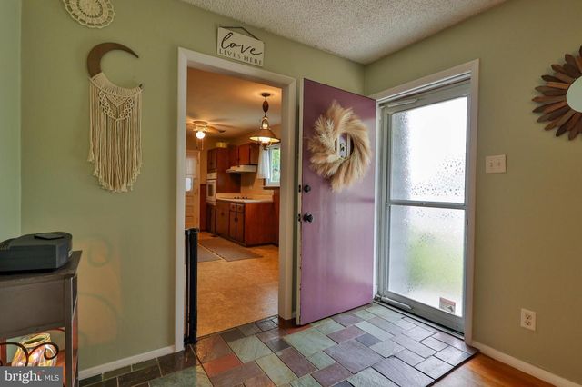 1353 RICHARD AVE, Bethlehem, PA 18018