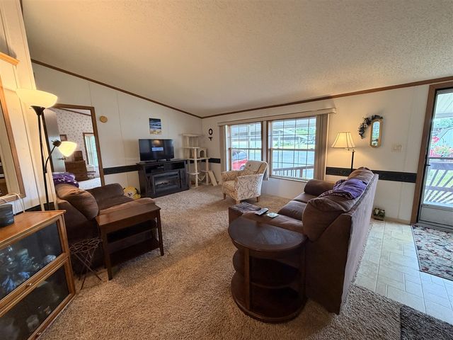 547 E Clam Court, Newaygo, MI 49337