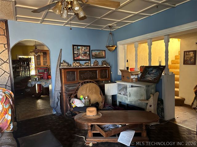 24215 B Street, Schulter, OK 74437