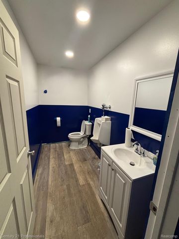 1647 E 7 Mile Road, Detroit, MI 48203