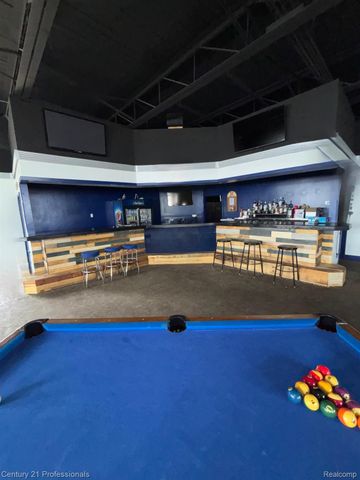 1647 E 7 Mile Road, Detroit, MI 48203