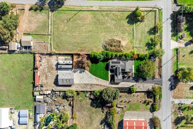 11840 Foothill Avenue, Gilroy, CA 95020