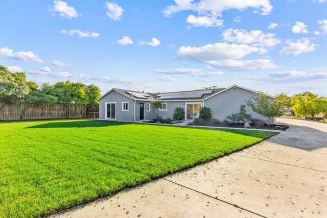 11840 Foothill Avenue, Gilroy, CA 95020