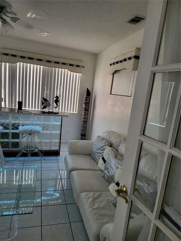 6771 NW 199th Terrace, Hialeah, FL 33015