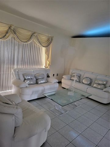 6771 NW 199th Terrace, Hialeah, FL 33015