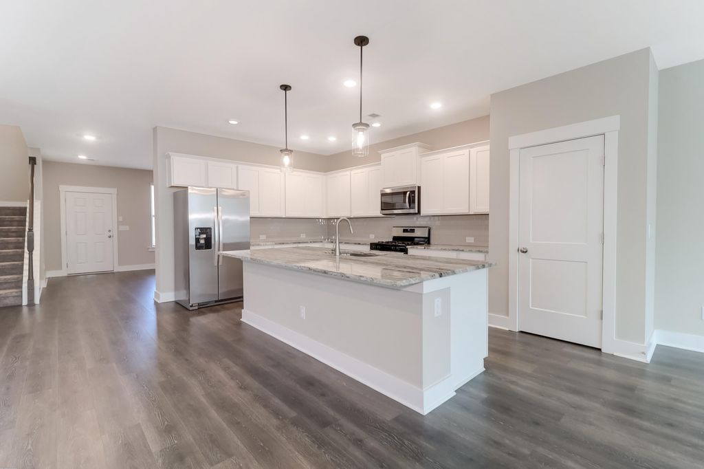 Image 12 of property listing at 162 Callibluff Drive, Summerville, SC 29486