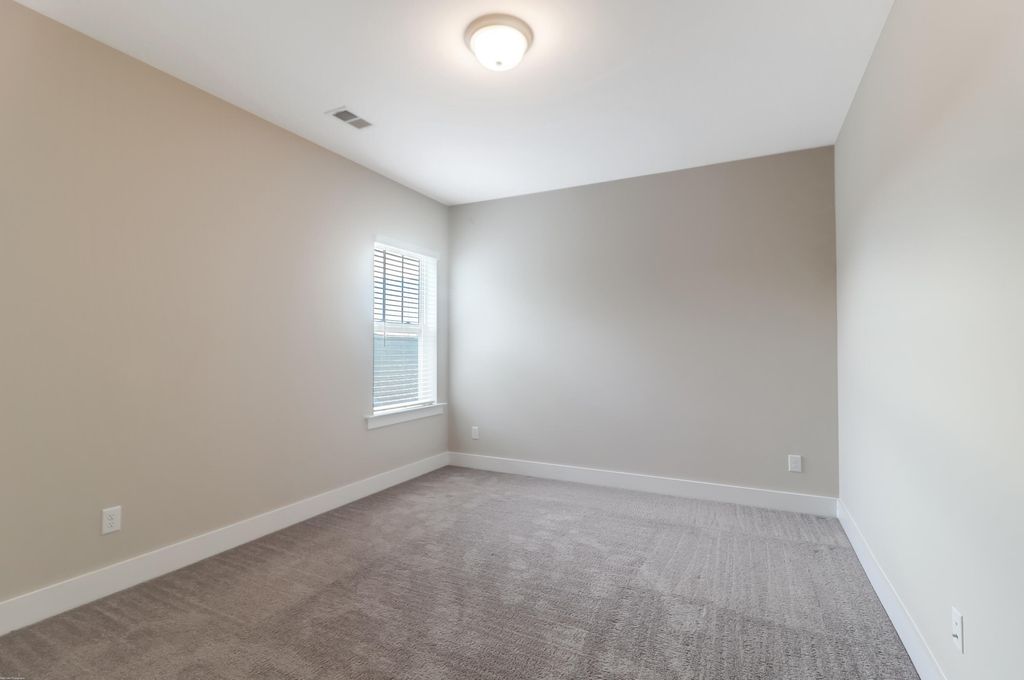 Image 29 of property listing at 162 Callibluff Drive, Summerville, SC 29486