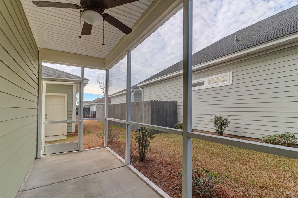 Image 32 of property listing at 162 Callibluff Drive, Summerville, SC 29486