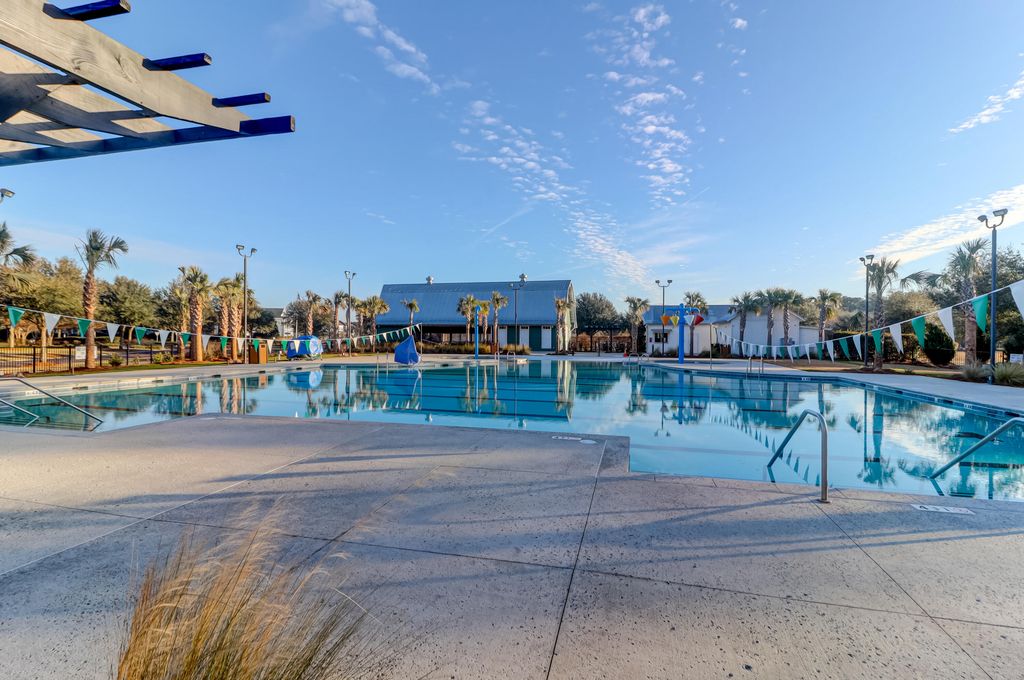 Image 37 of property listing at 162 Callibluff Drive, Summerville, SC 29486