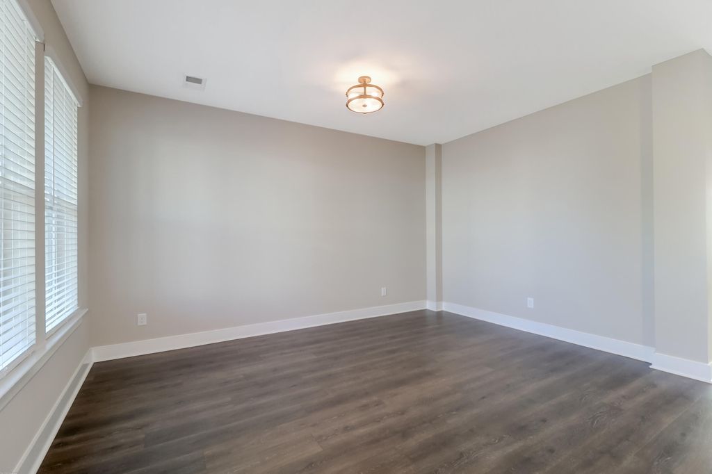 Image 6 of property listing at 162 Callibluff Drive, Summerville, SC 29486