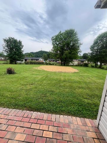 825 N Main Street, Barbourville, KY 40906