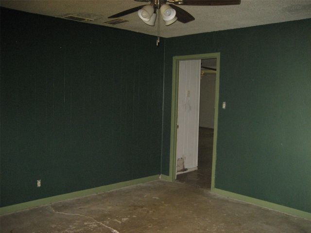 108 Briar Lane, Crockett, TX 75835