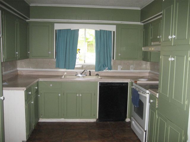 108 Briar Lane, Crockett, TX 75835