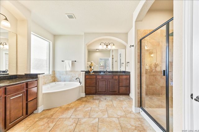 3830 Ox-Eye Daisy, San Antonio, TX 78261