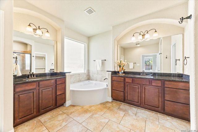 3830 Ox-Eye Daisy, San Antonio, TX 78261