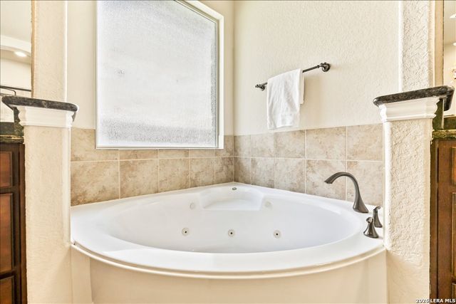 3830 Ox-Eye Daisy, San Antonio, TX 78261