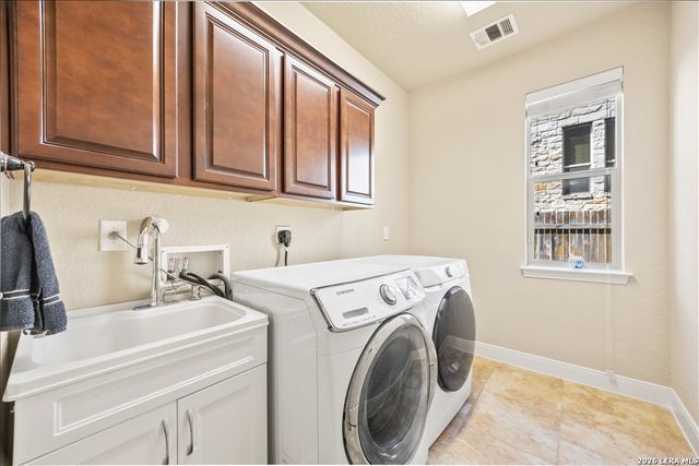 3830 Ox-Eye Daisy, San Antonio, TX 78261