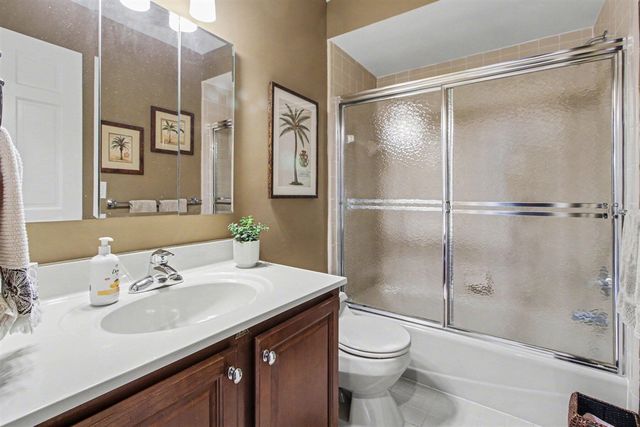 501 Woodgrove Drive, Ann Arbor, MI 48103