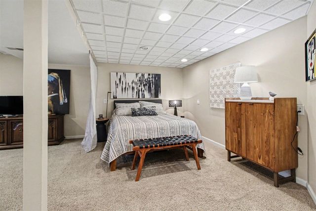 501 Woodgrove Drive, Ann Arbor, MI 48103