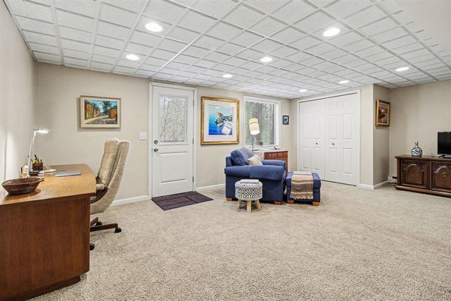 501 Woodgrove Drive, Ann Arbor, MI 48103