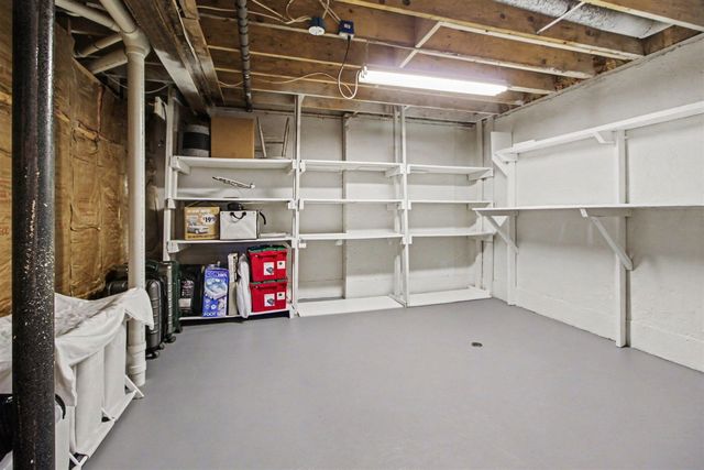 501 Woodgrove Drive, Ann Arbor, MI 48103