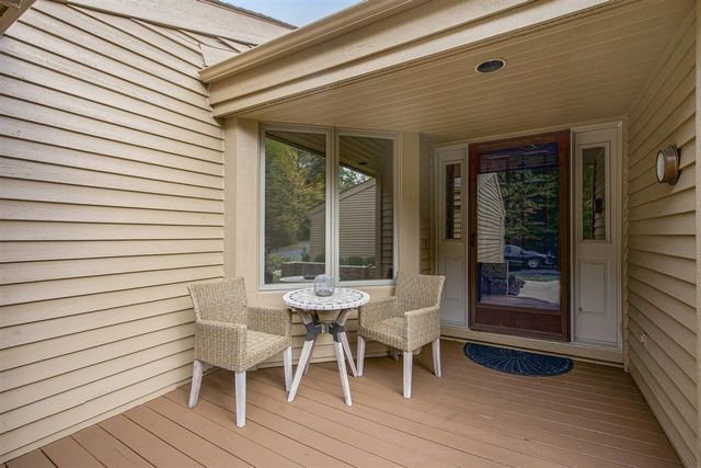 501 Woodgrove Drive, Ann Arbor, MI 48103