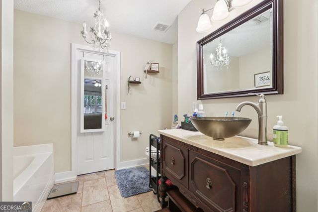 271 Pete Davis Road, Newnan, GA 30263
