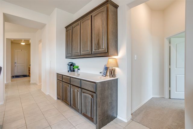 907 Beverly Drive, Cleburne, TX 76033