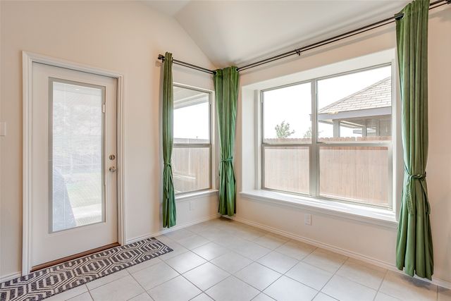 907 Beverly Drive, Cleburne, TX 76033