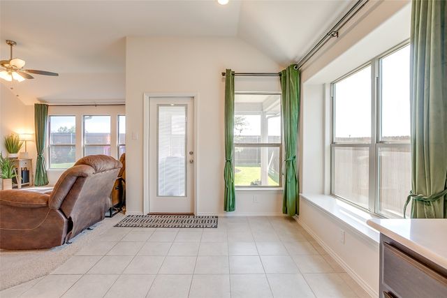 907 Beverly Drive, Cleburne, TX 76033