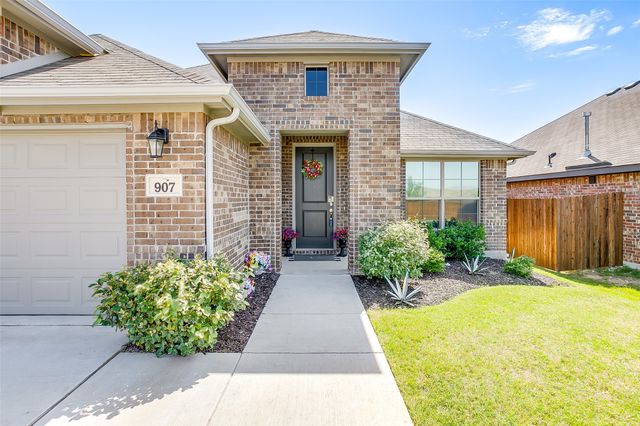 907 Beverly Drive, Cleburne, TX 76033