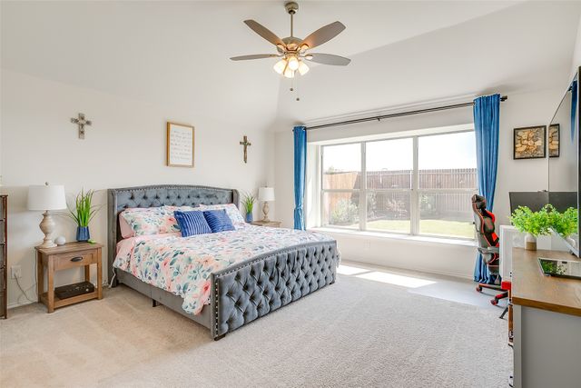 907 Beverly Drive, Cleburne, TX 76033