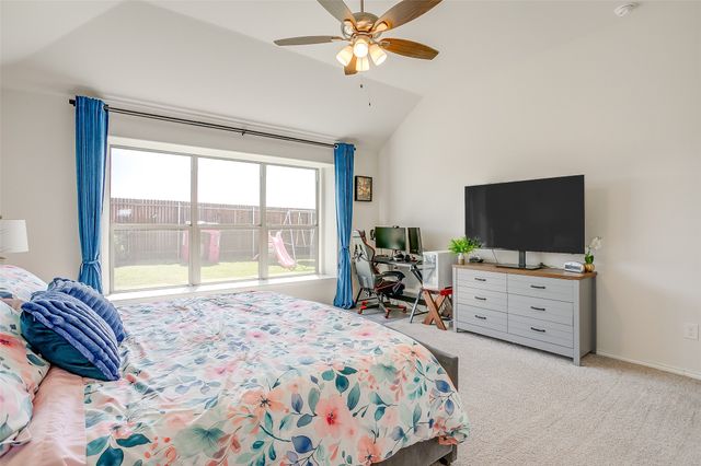 907 Beverly Drive, Cleburne, TX 76033
