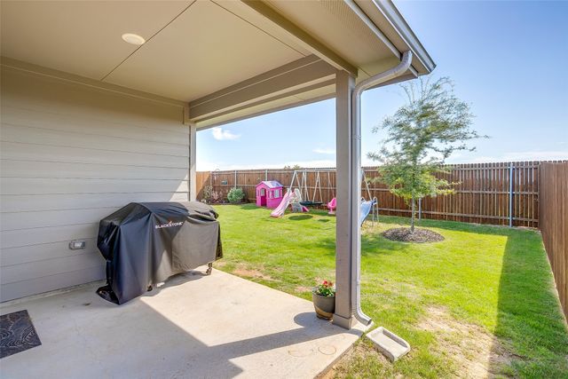907 Beverly Drive, Cleburne, TX 76033