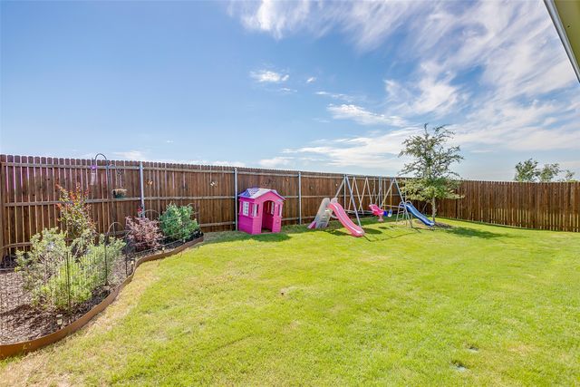 907 Beverly Drive, Cleburne, TX 76033