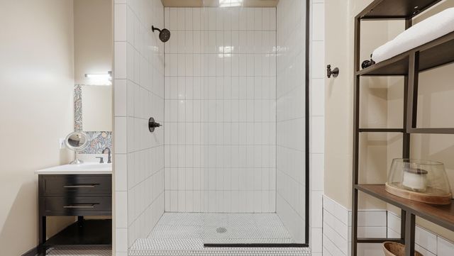 1301 Market Street 209, Chattanooga, TN 37402