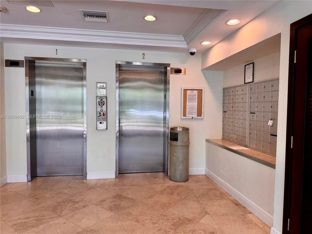 2640 NE 135th St 406, North Miami, FL 33181