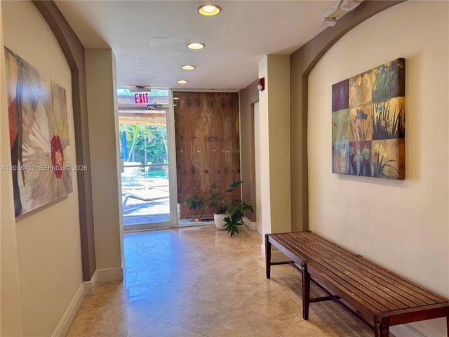 2640 NE 135th St 406, North Miami, FL 33181