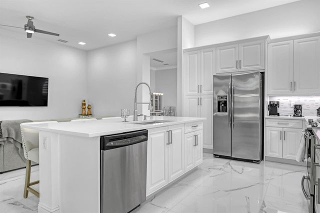 10673 Richfield Way, Boynton Beach, FL 33437