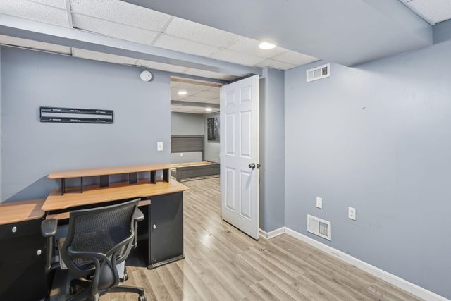 1215 Reycraft Drive, Kalamazoo, MI 49001