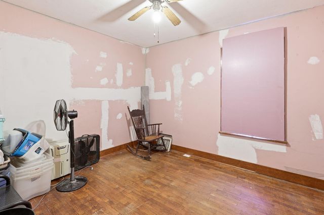 1215 Reycraft Drive, Kalamazoo, MI 49001