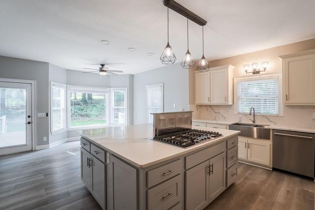 1705 Wellington Drive NW, Dalton, GA 30720