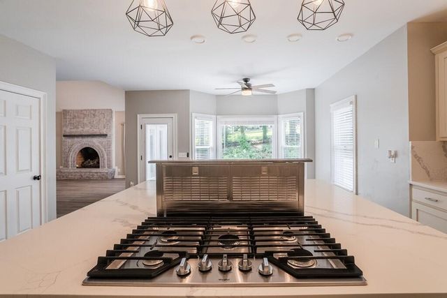 1705 Wellington Drive NW, Dalton, GA 30720
