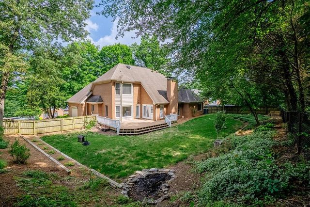 1705 Wellington Drive NW, Dalton, GA 30720