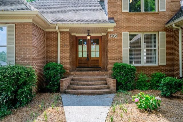 1705 Wellington Drive NW, Dalton, GA 30720