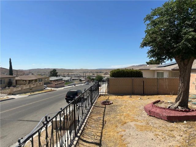 341 S Muriel, Barstow, CA 92311